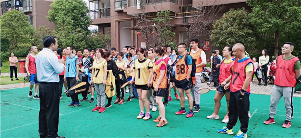 濃情中秋，歡度國慶——市古鎮(zhèn)投資公司舉辦古鎮(zhèn)天御羽毛球賽
